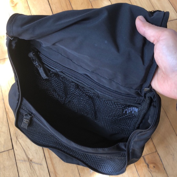 Diesel Cosmetic Purse - Picture 4 of 8